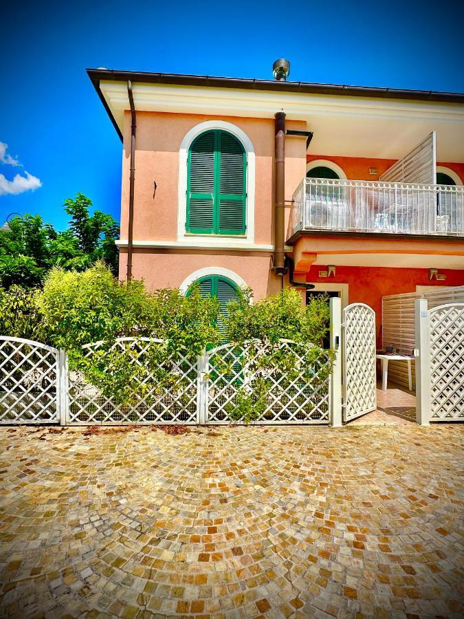 Conero Casa T8- Marcelli Di Numana In Piazzale Tremiti 8 Con Parcheggio Esclusivo Giardino E Barbecue Apartment Exterior photo